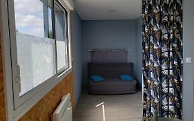 Independent Room